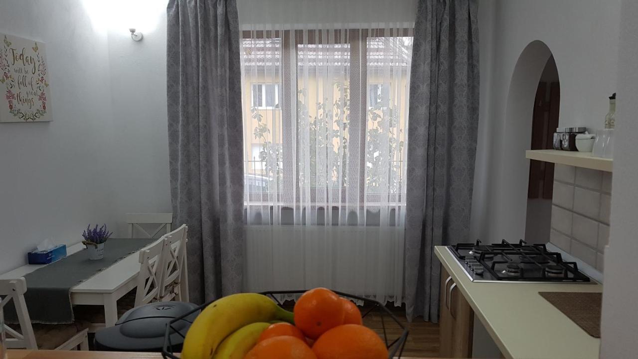 Apartamento Madalina Braşov Exterior foto